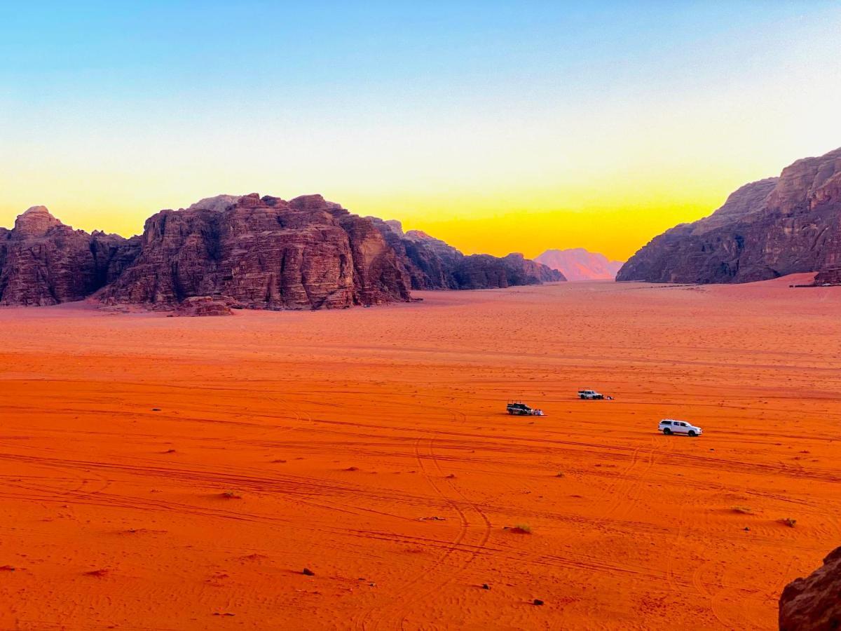 Wadi Rum Galaxy Camp Bed & Breakfast Exterior photo