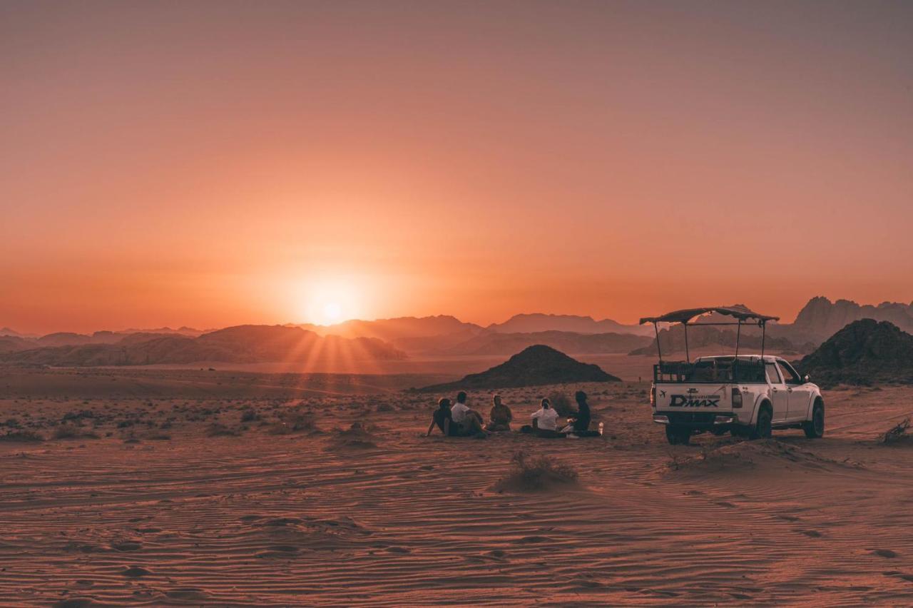 Wadi Rum Galaxy Camp Bed & Breakfast Exterior photo