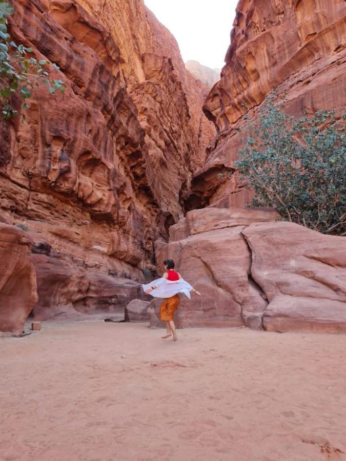 Wadi Rum Galaxy Camp Bed & Breakfast Exterior photo