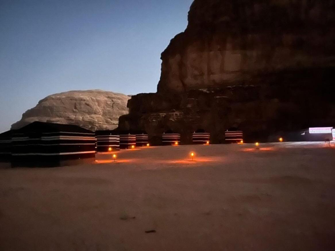 Wadi Rum Galaxy Camp Bed & Breakfast Exterior photo