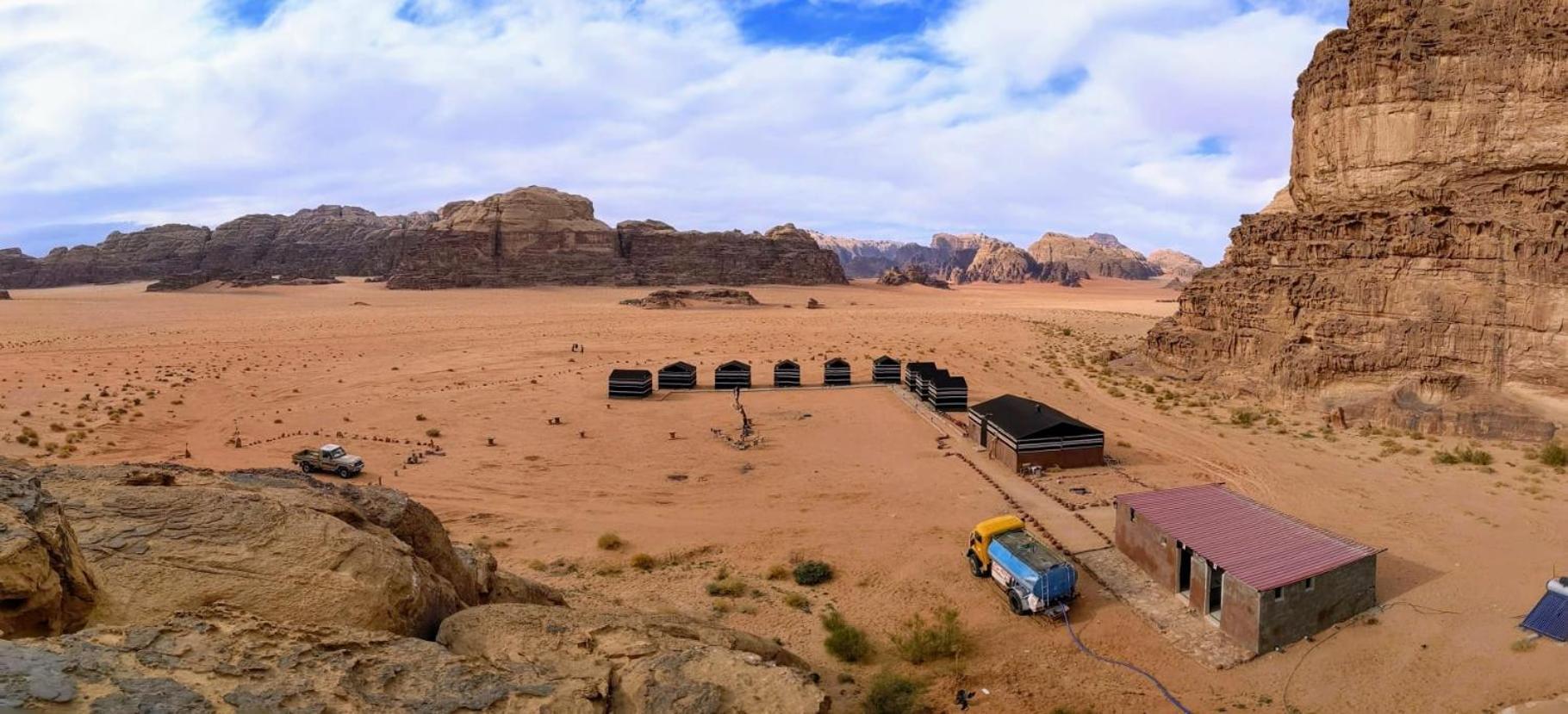 Wadi Rum Galaxy Camp Bed & Breakfast Exterior photo