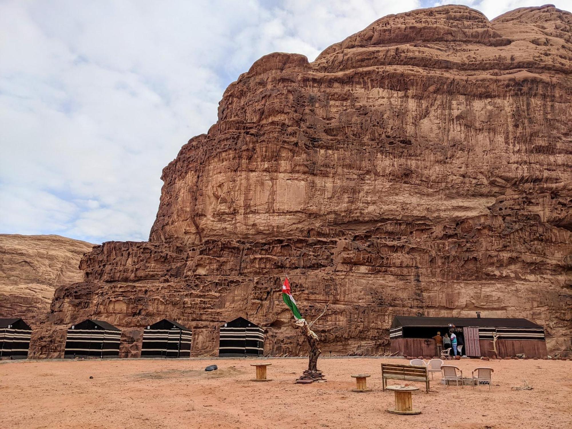 Wadi Rum Galaxy Camp Bed & Breakfast Exterior photo