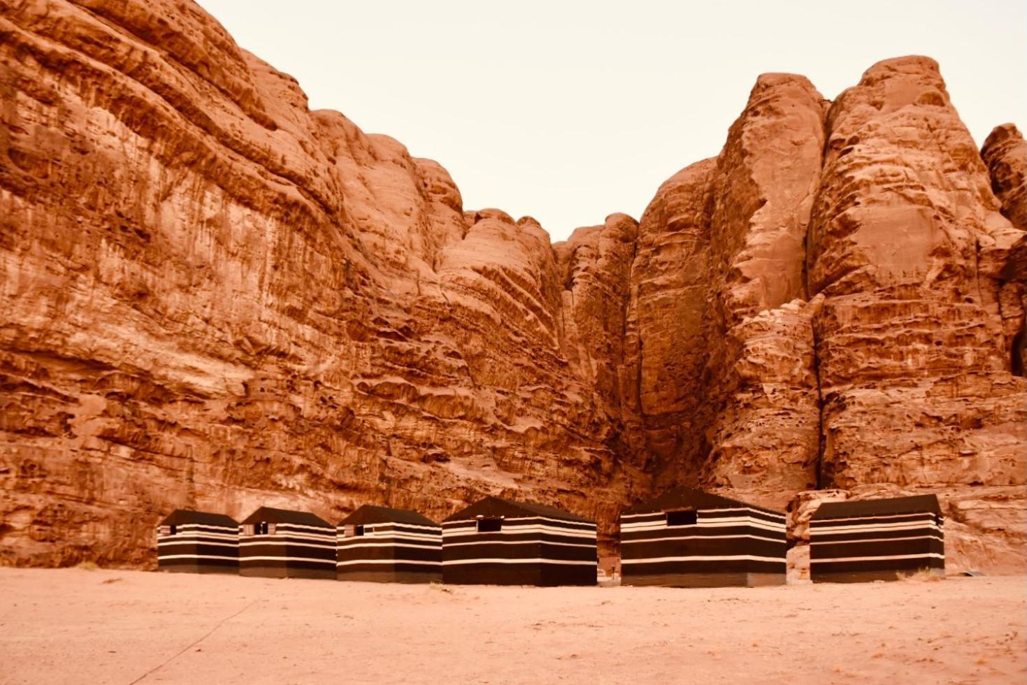 Wadi Rum Galaxy Camp Bed & Breakfast Exterior photo