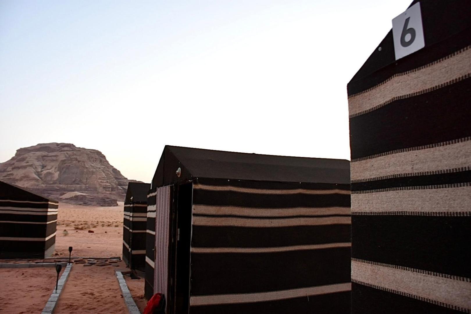 Wadi Rum Galaxy Camp Bed & Breakfast Exterior photo