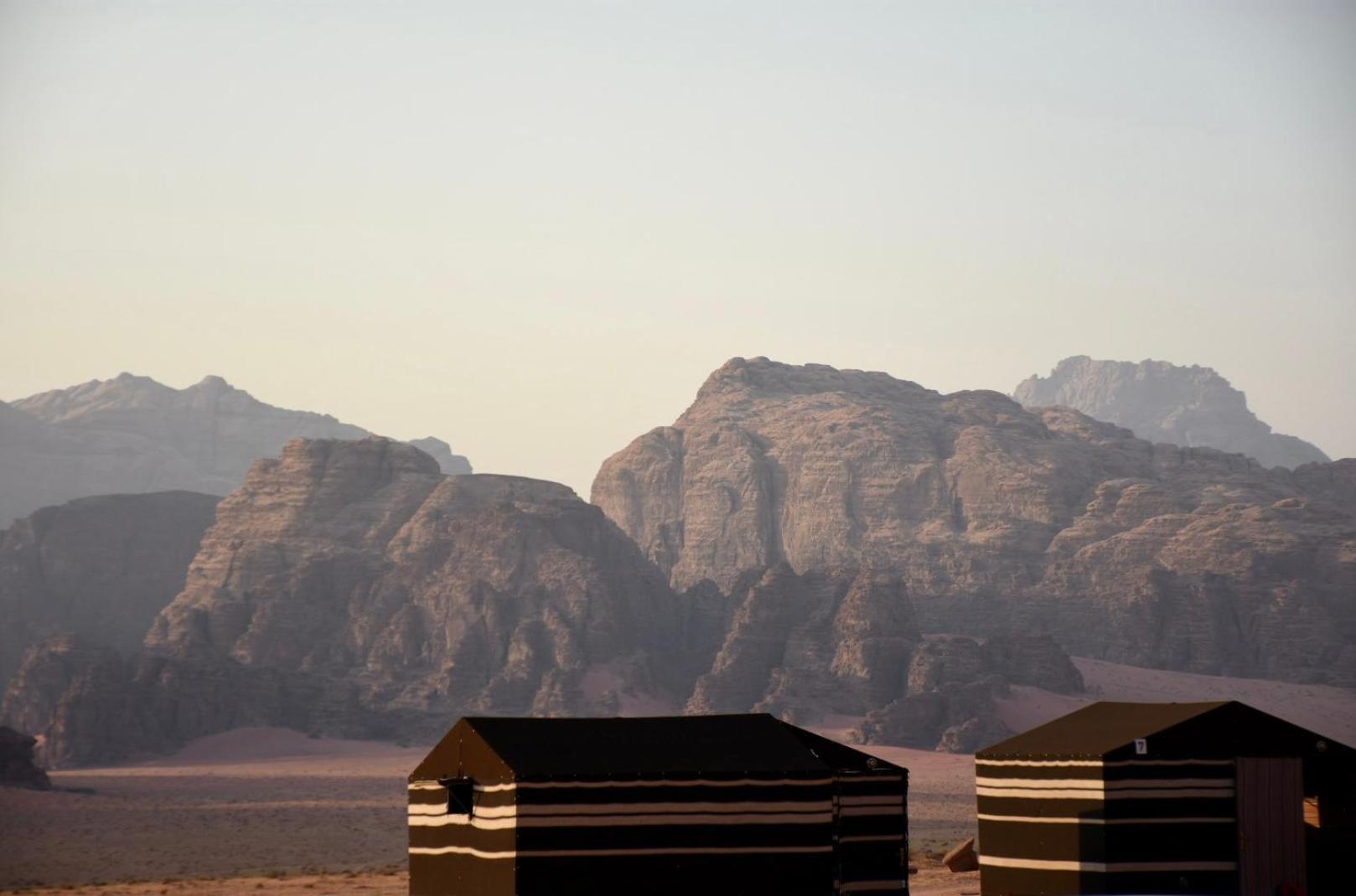 Wadi Rum Galaxy Camp Bed & Breakfast Exterior photo