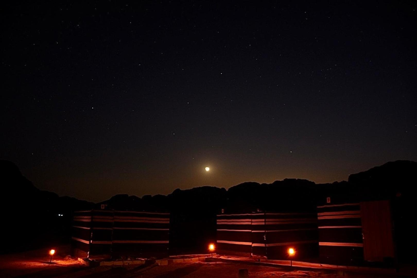 Wadi Rum Galaxy Camp Bed & Breakfast Exterior photo